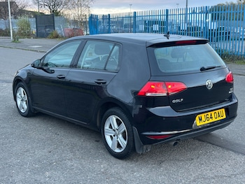Used Volkswagen Golf 2014 for sale - 76568140: Photo
