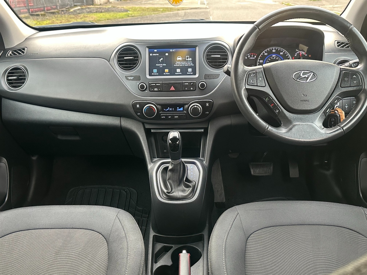 Used Hyundai i10 2018 for sale - 77073346: Photo 10