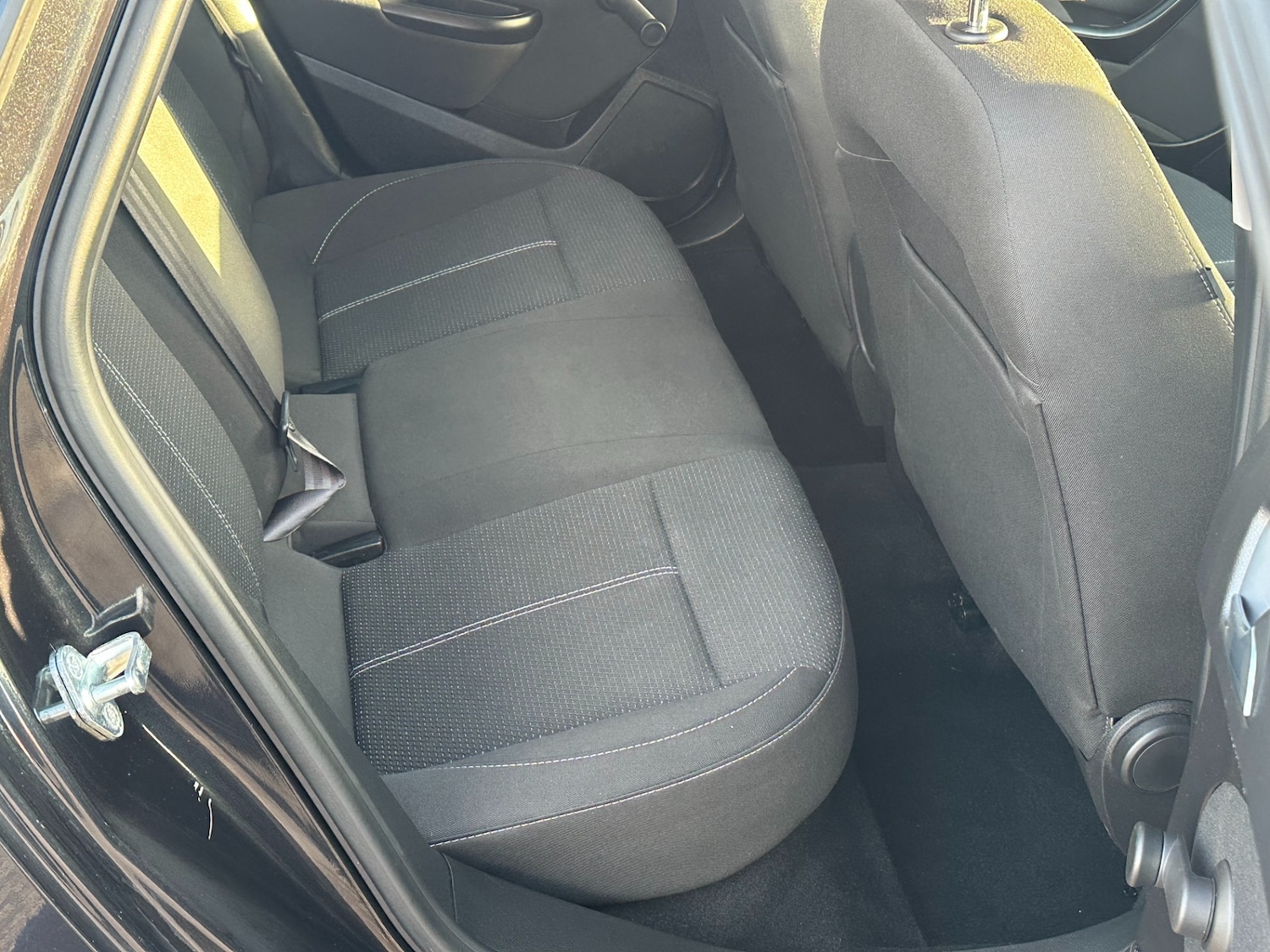 Used Vauxhall Astra 2015 for sale - 77395085: Photo 8