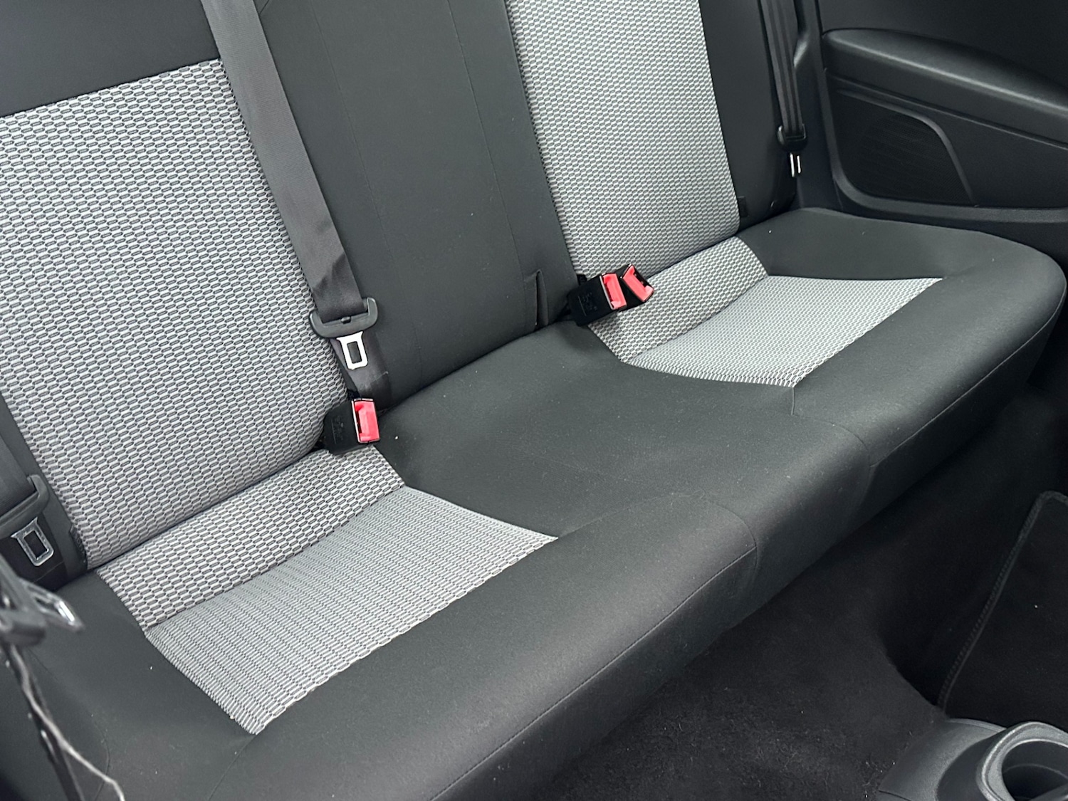 Used Volkswagen Polo 2011 for sale - 76181927: Photo 8