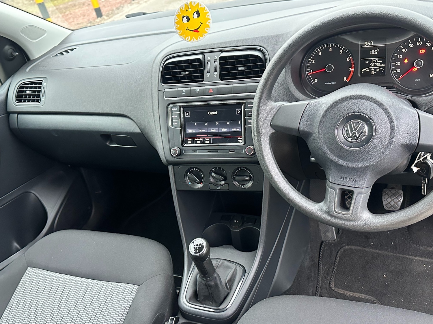 Used Volkswagen Polo 2011 for sale - 76181927: Photo 9