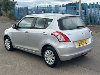 Used Suzuki Swift 2011 for sale - 79327568: Photo