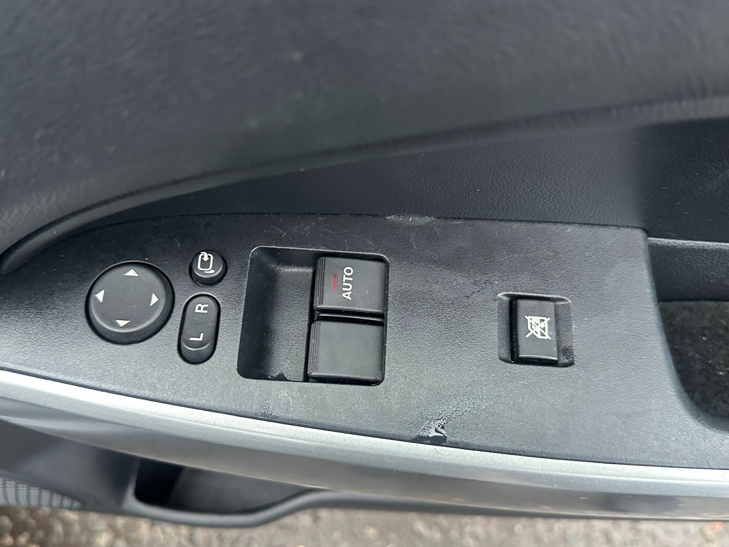 Used Mazda Mazda2 2014 for sale - 76982940: Photo 14