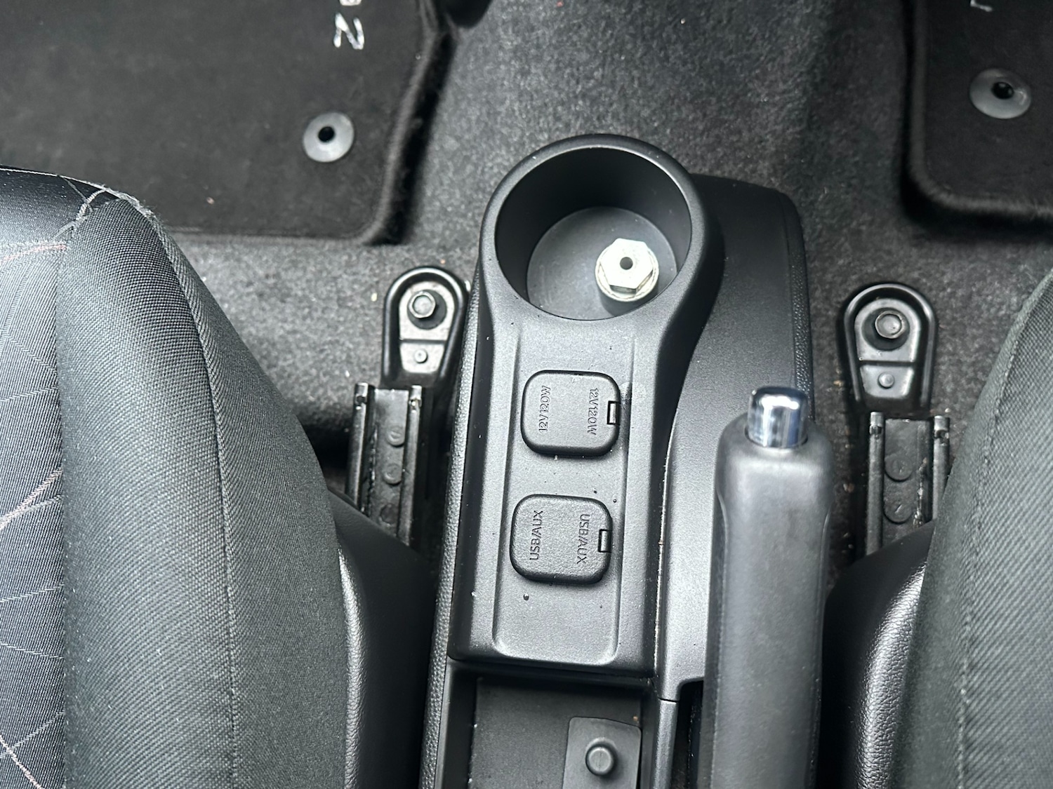 Used Mazda Mazda2 2014 for sale - 76982940: Photo 15