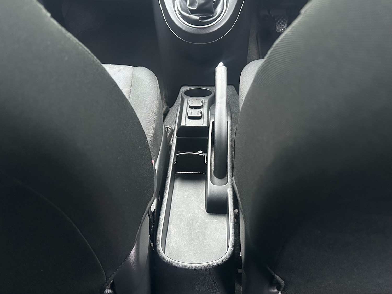 Used Mazda Mazda2 2014 for sale - 76982940: Photo 9