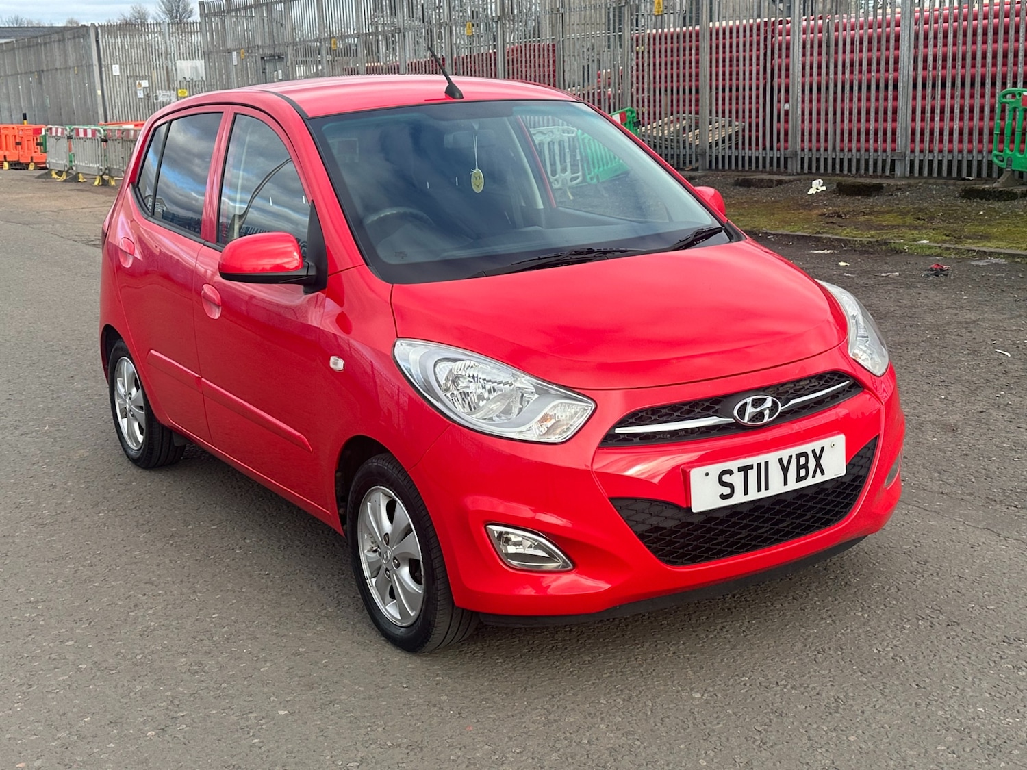 Used Hyundai i10 2011 for sale - 77902777: Photo 1