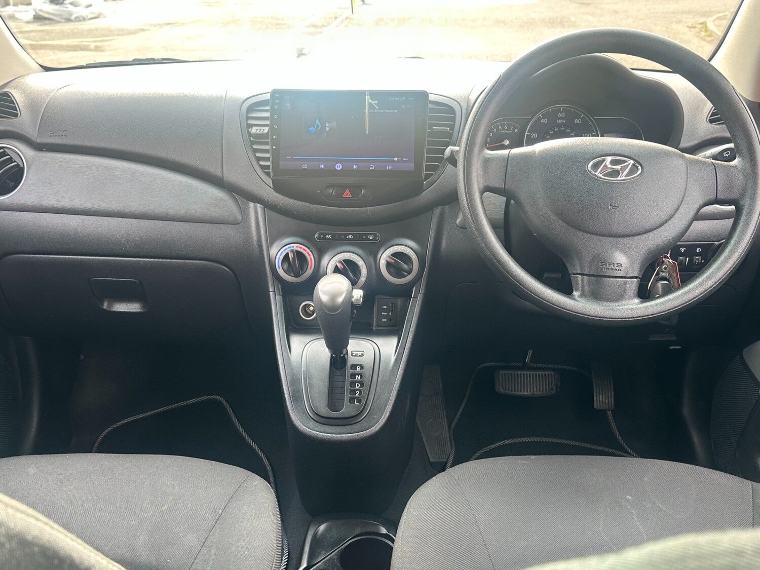 Used Hyundai i10 2011 for sale - 77902777: Photo 10