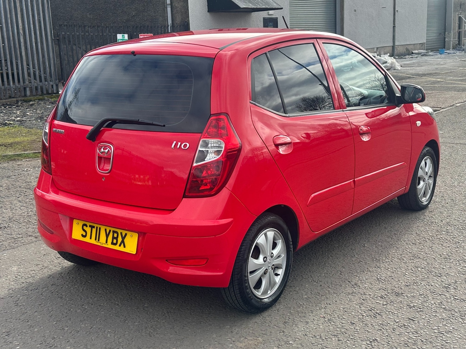 Used Hyundai i10 2011 for sale - 77902777: Photo 6