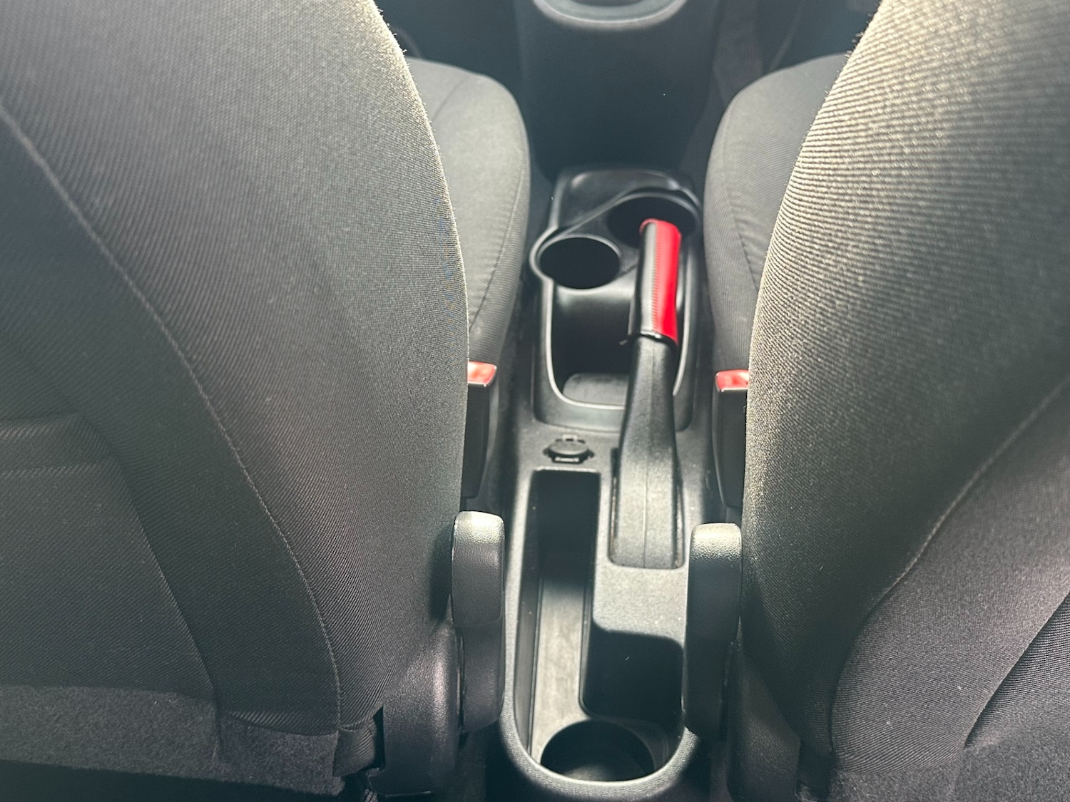 Used Hyundai i10 2011 for sale - 77902777: Photo 9