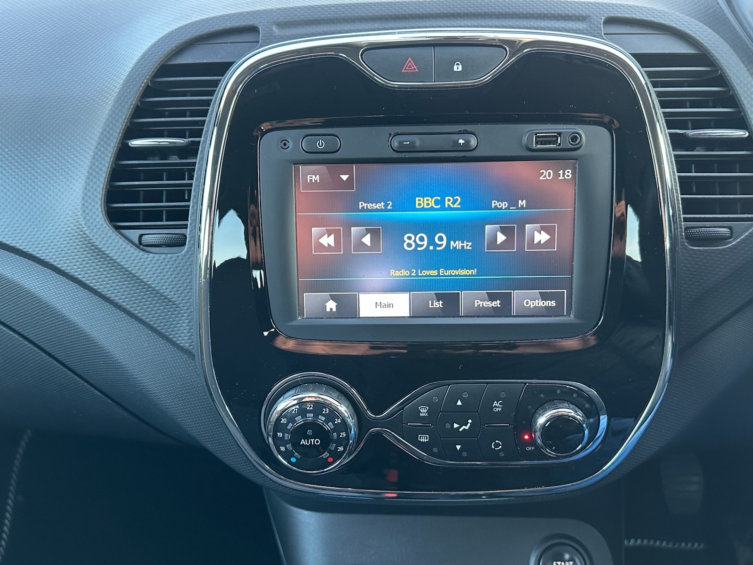 Used Renault Captur 2014 for sale - 77073165: Photo 14