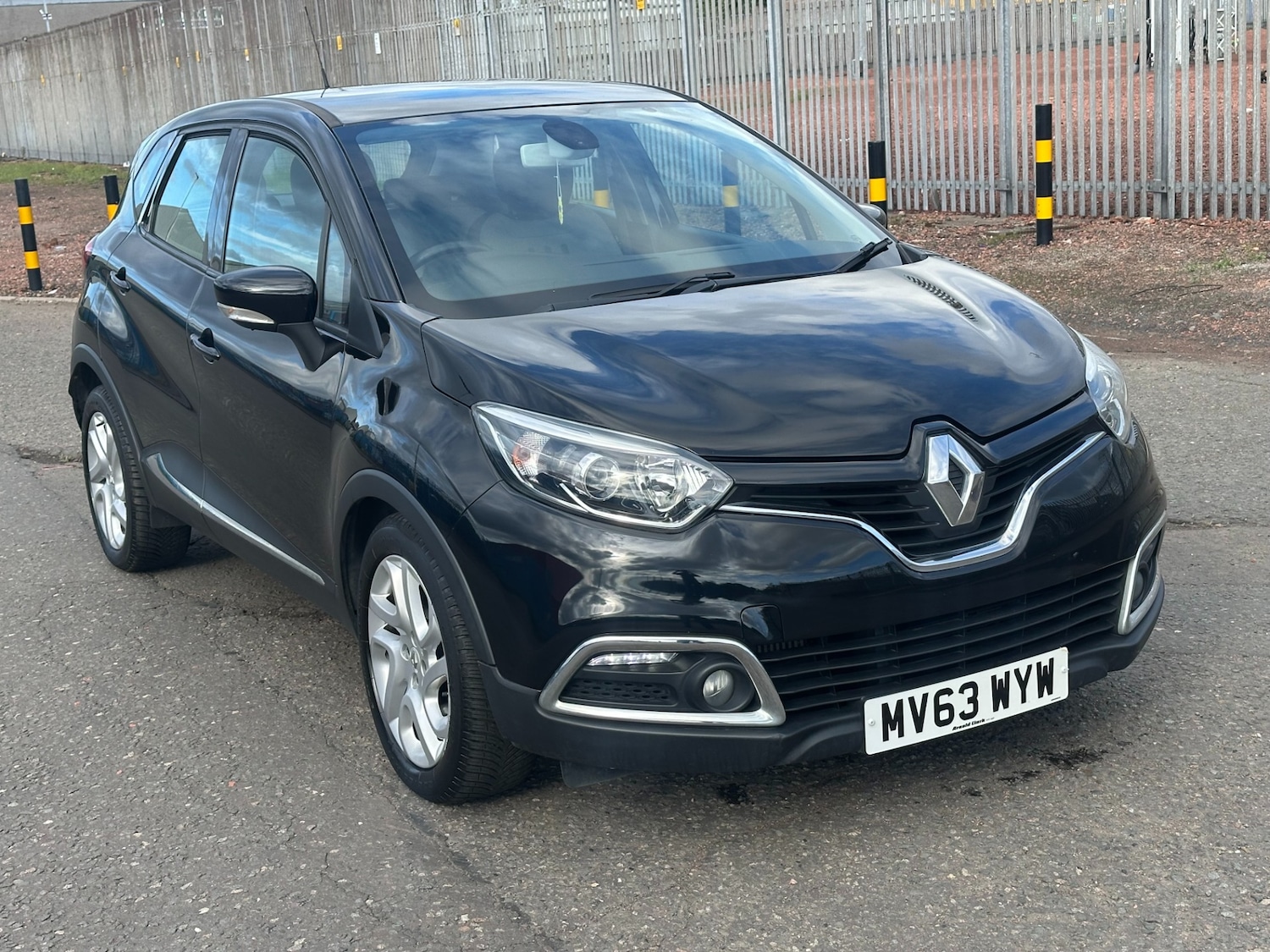 Used Renault Captur 2013 for sale - 76117262: Photo 1