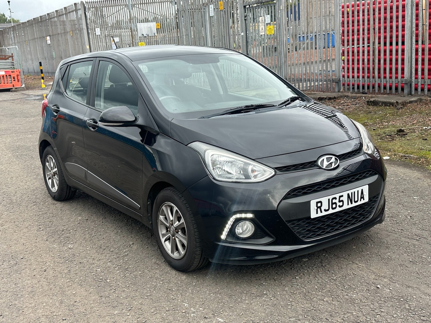 Used Hyundai i10 2015 for sale - 76070507: Photo 1