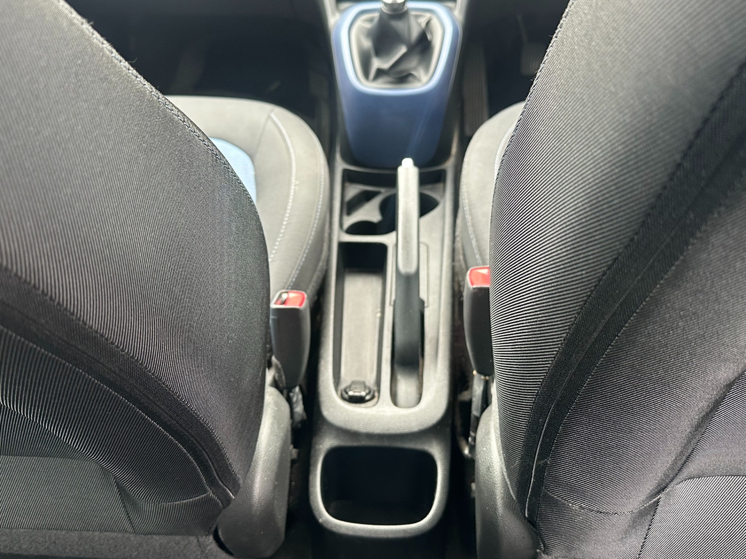 Used Hyundai i10 2015 for sale - 76070507: Photo 10