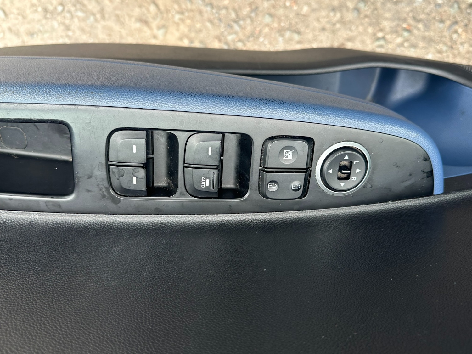 Used Hyundai i10 2015 for sale - 76070507: Photo 13