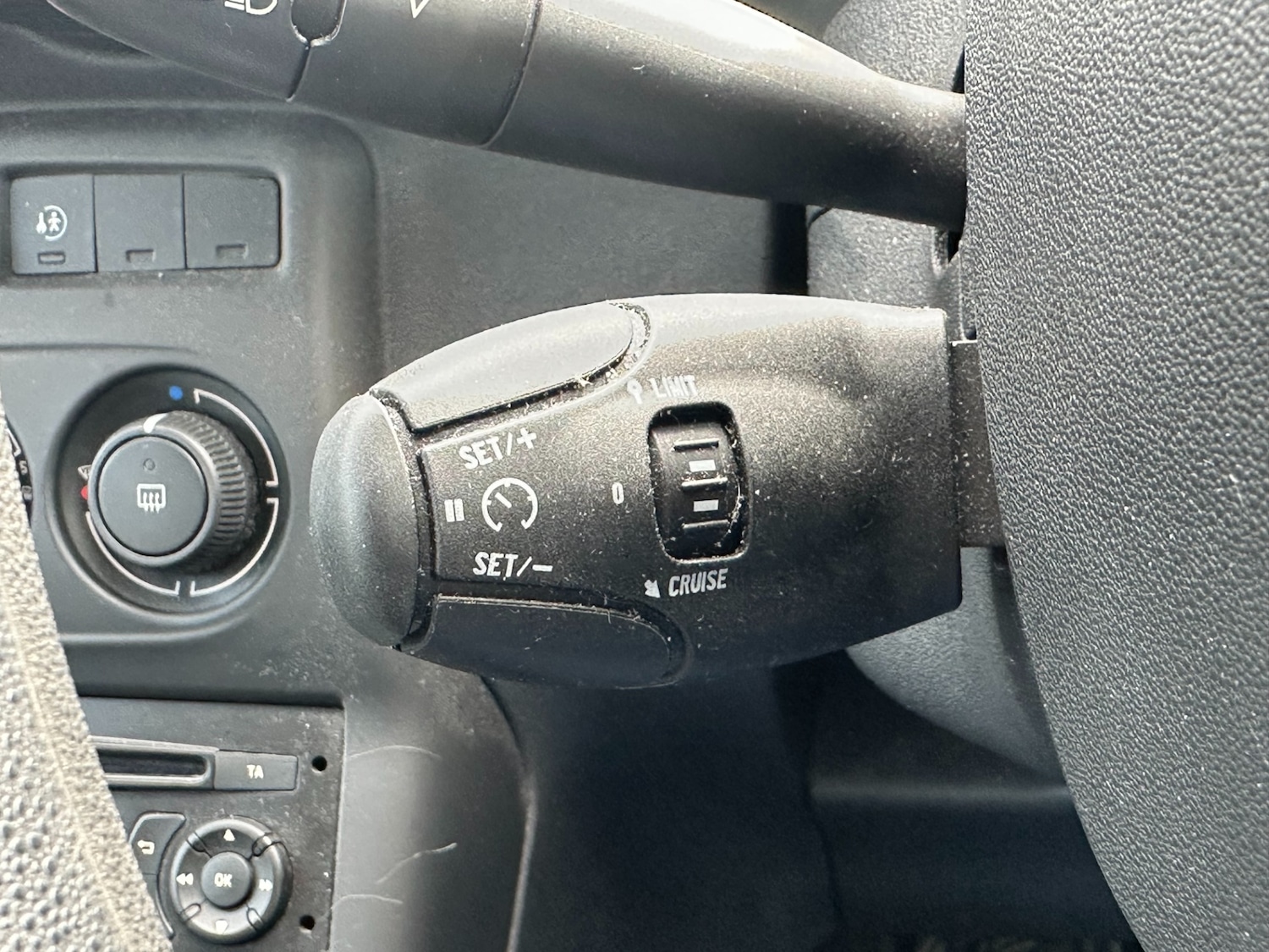 Used Citroen C3 Picasso 2013 for sale - 77072919: Photo 19