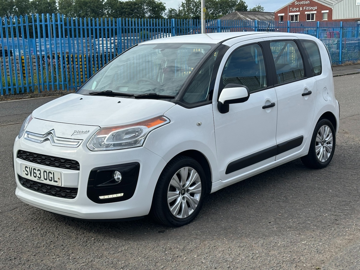 Used Citroen C3 Picasso 2013 for sale - 77072919: Photo 5