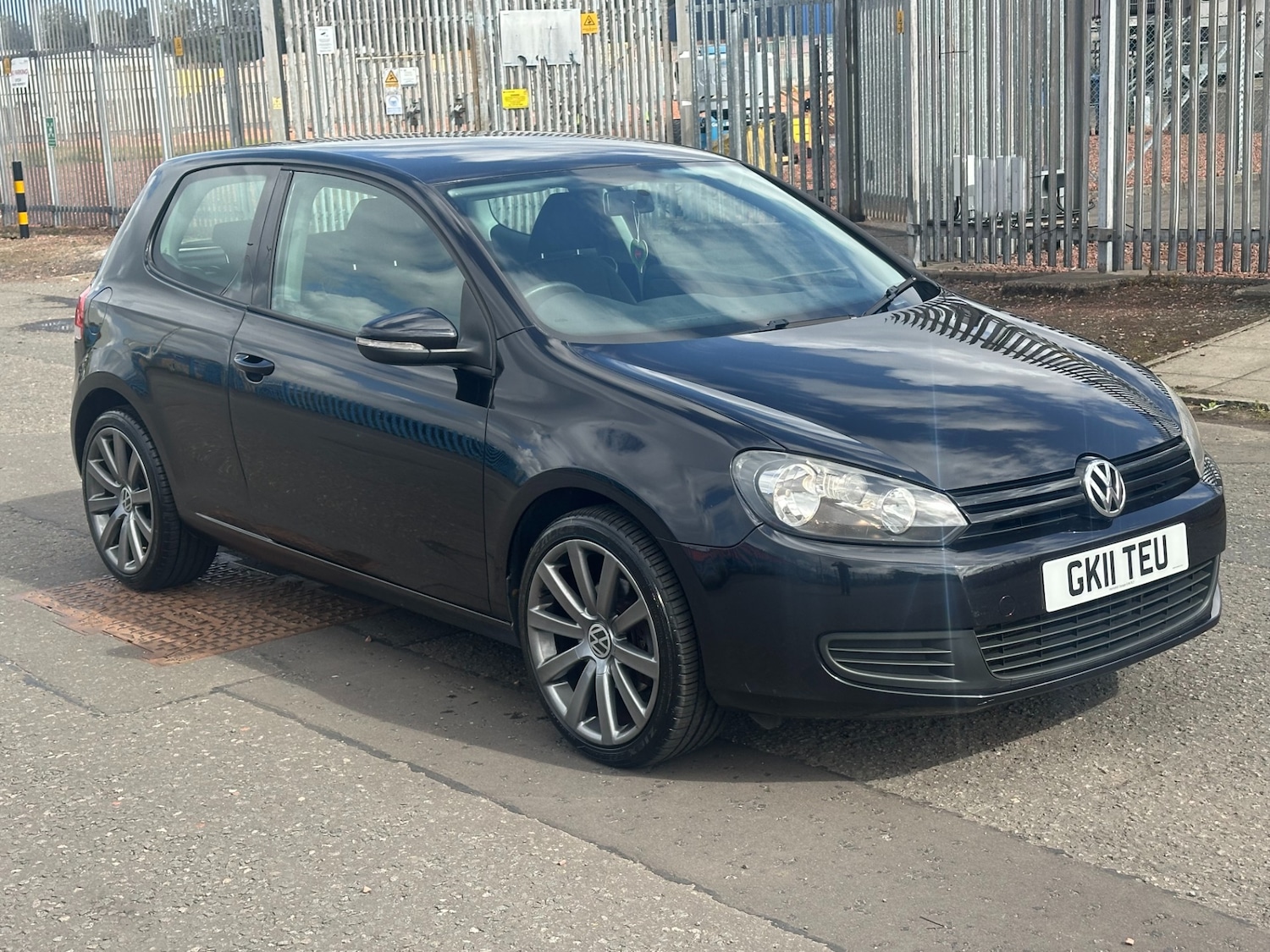 Used Volkswagen Golf 2011 for sale - 77059193: Photo 4