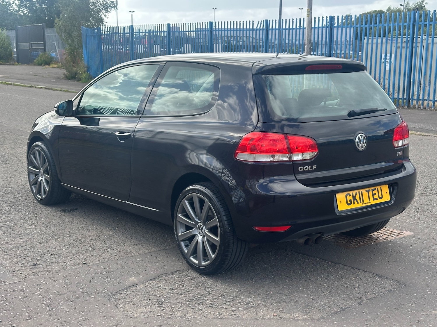 Used Volkswagen Golf 2011 for sale - 77059193: Photo 6