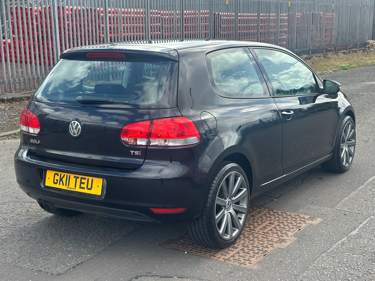 Used Volkswagen Golf 2011 for sale - 77059193: Photo 8