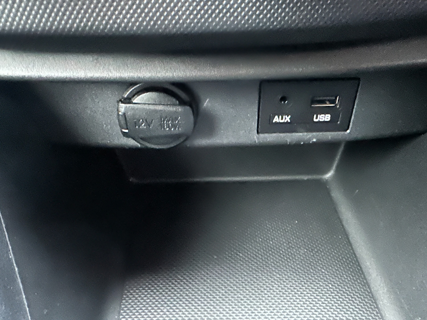 Used Hyundai i10 2018 for sale - 76293311: Photo 15