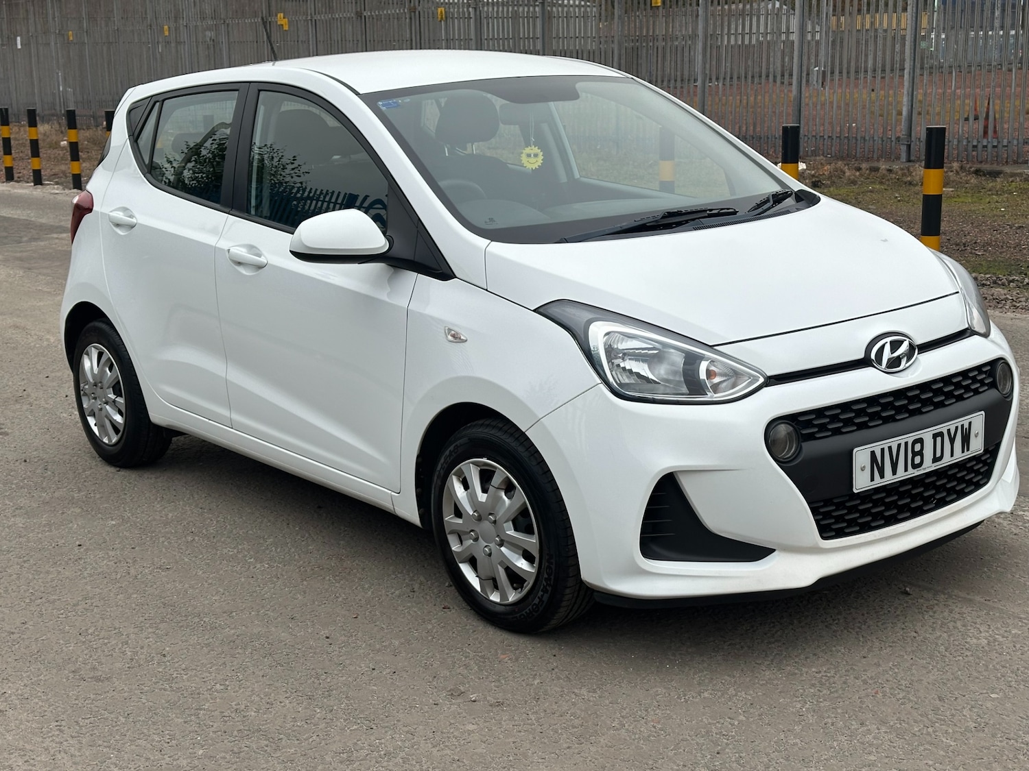 Used Hyundai i10 2018 for sale - 76293311: Photo 19