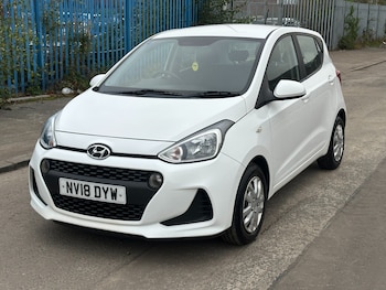Used Hyundai i10 2018 for sale - 76293311: Photo 3