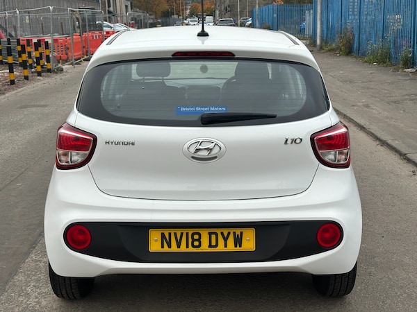 Used Hyundai i10 2018 for sale - 76293311: Photo 5