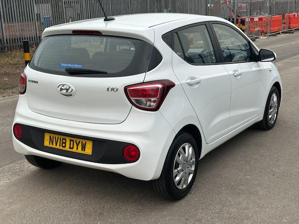 Used Hyundai i10 2018 for sale - 76293311: Photo 6