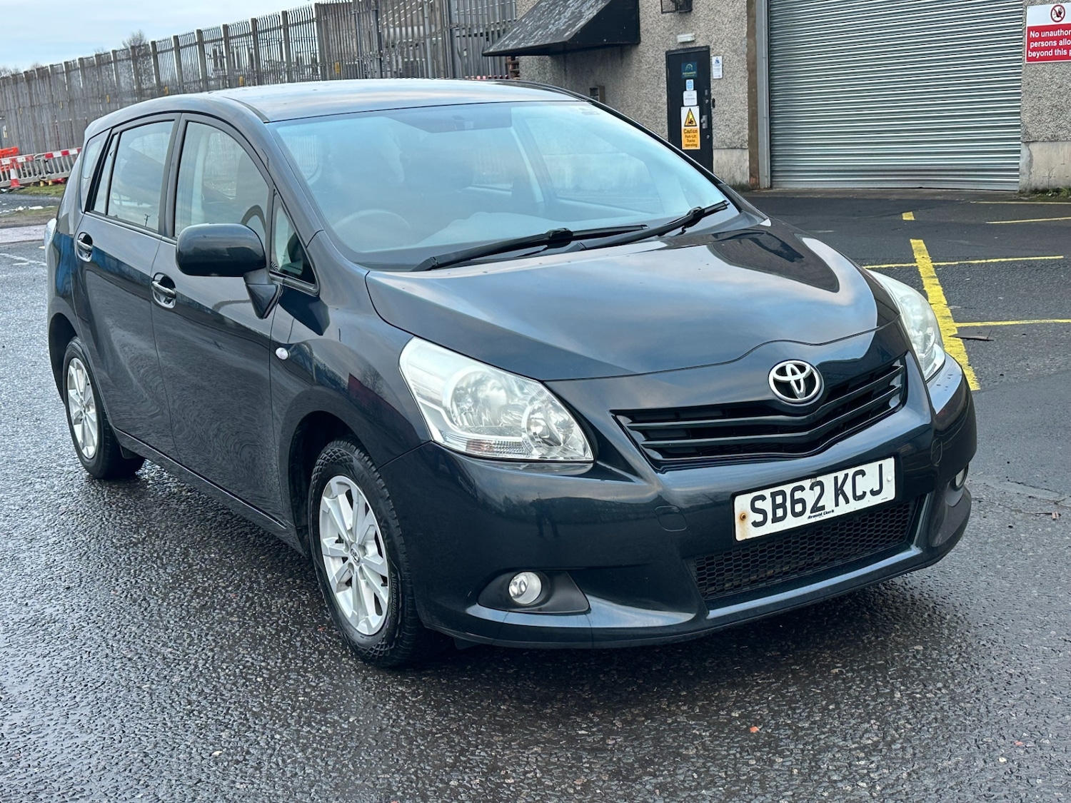Used Toyota Verso 2012 for sale - 77284053: Photo 1