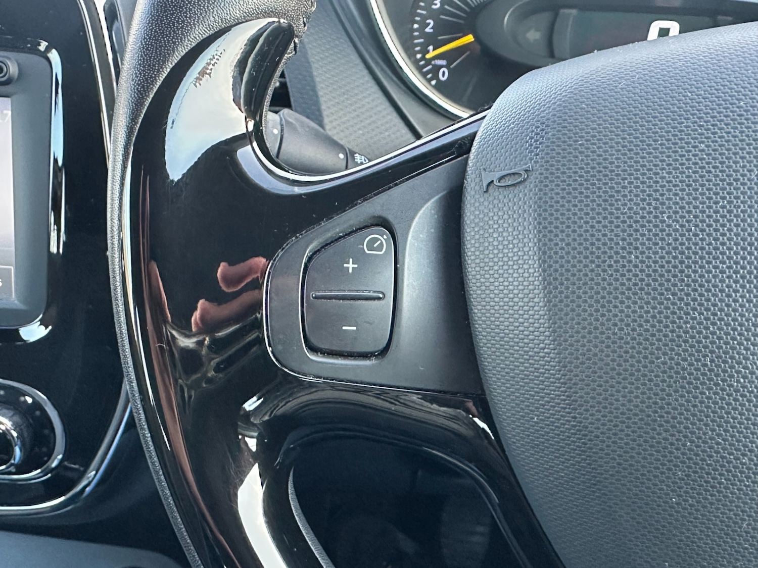 Used Renault Captur 2014 for sale - 76161704: Photo 17