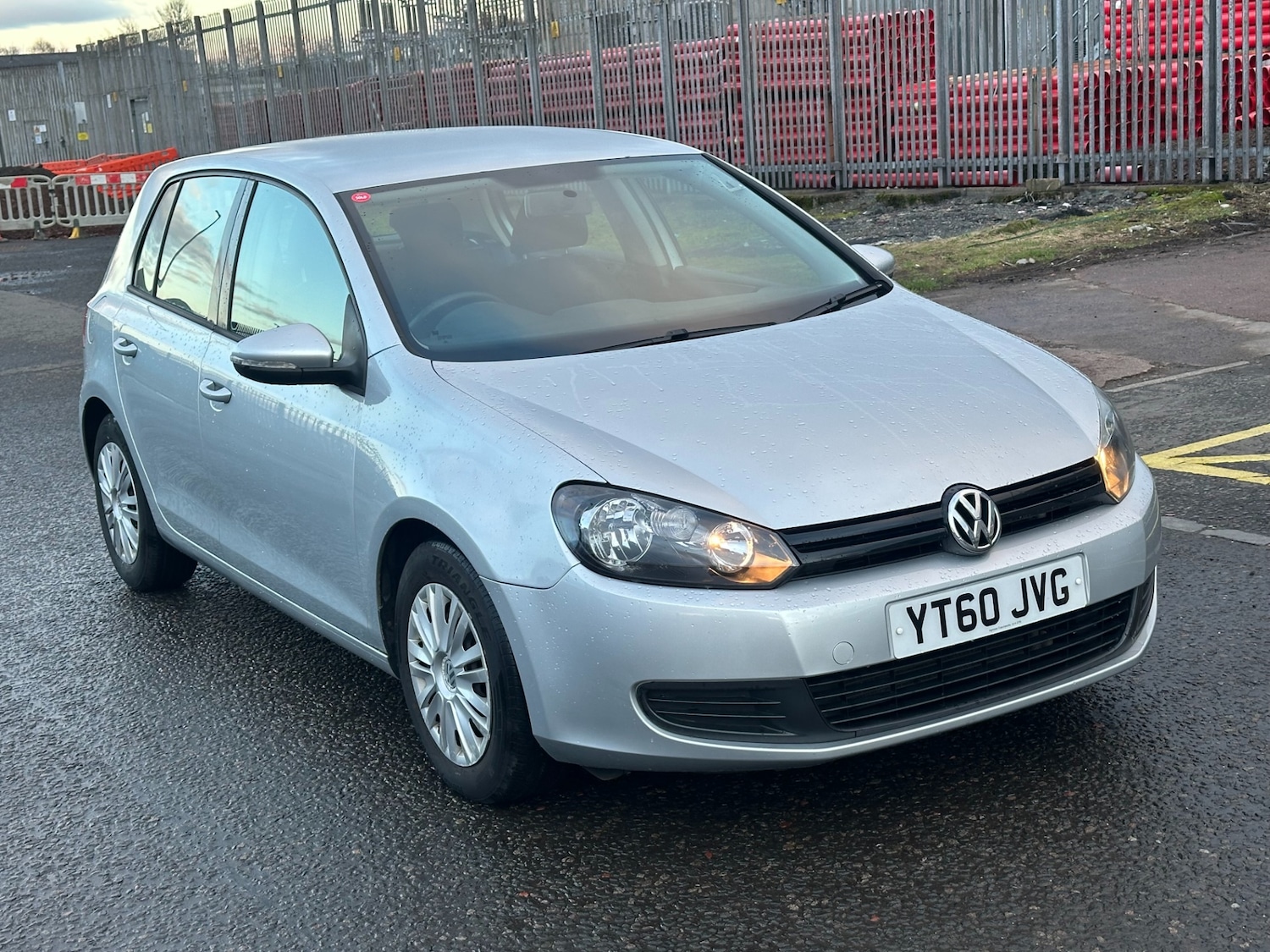 Used Volkswagen Golf 2010 for sale - 77563332: Photo 1