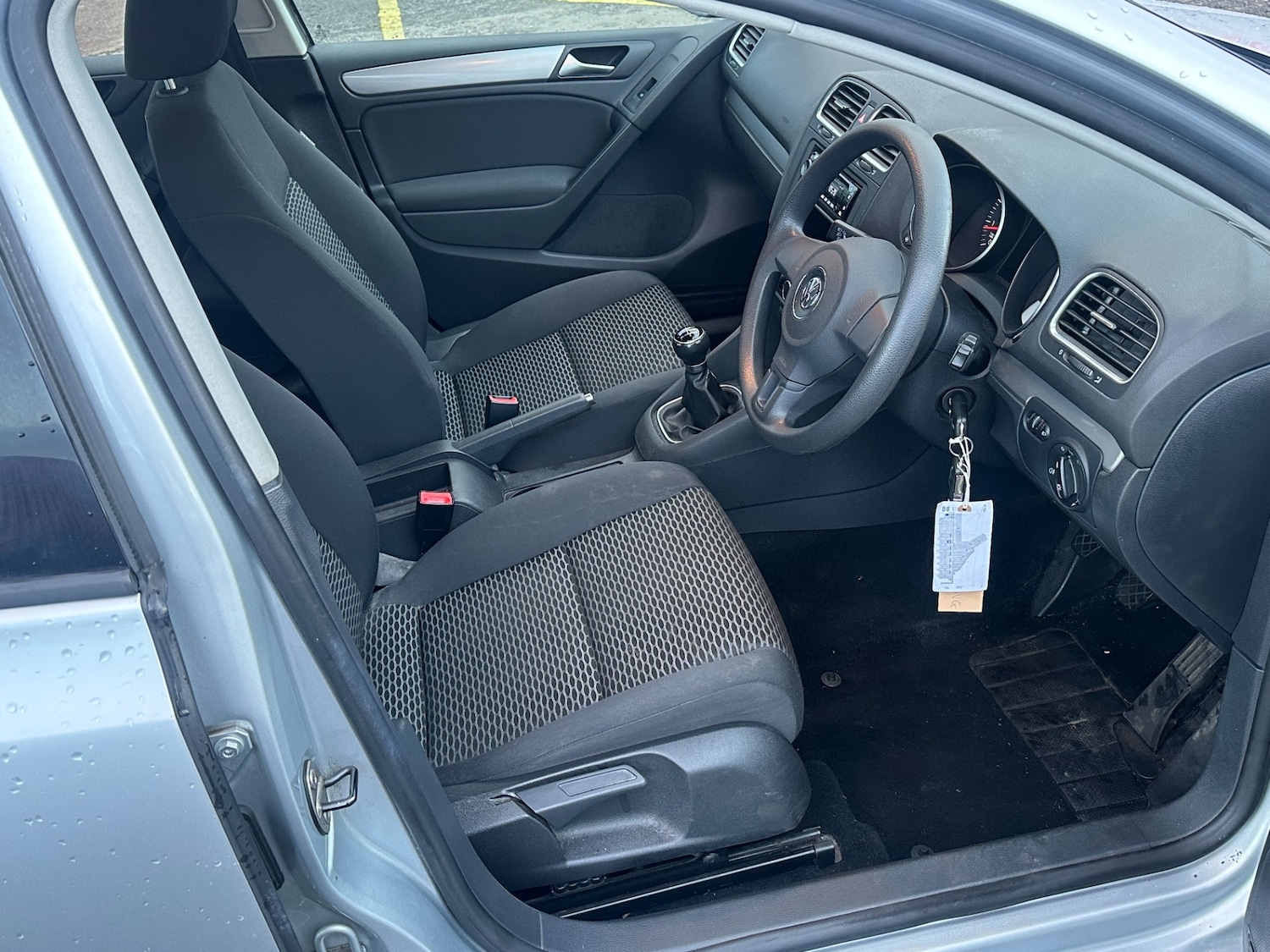 Used Volkswagen Golf 2010 for sale - 77563332: Photo 7