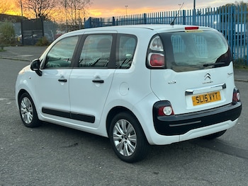 Used Citroen C3 Picasso 2015 for sale - 76606110: Photo