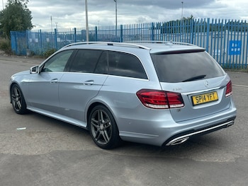 Used Mercedes-Benz E Class 2014 for sale - 79557151: Photo