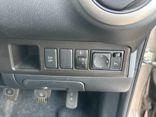 Used Nissan Note 2012 for sale - 75558981: Photo 16