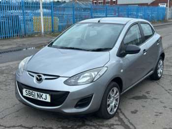 Used Mazda Mazda2 2012 for sale - 74031052: Photo