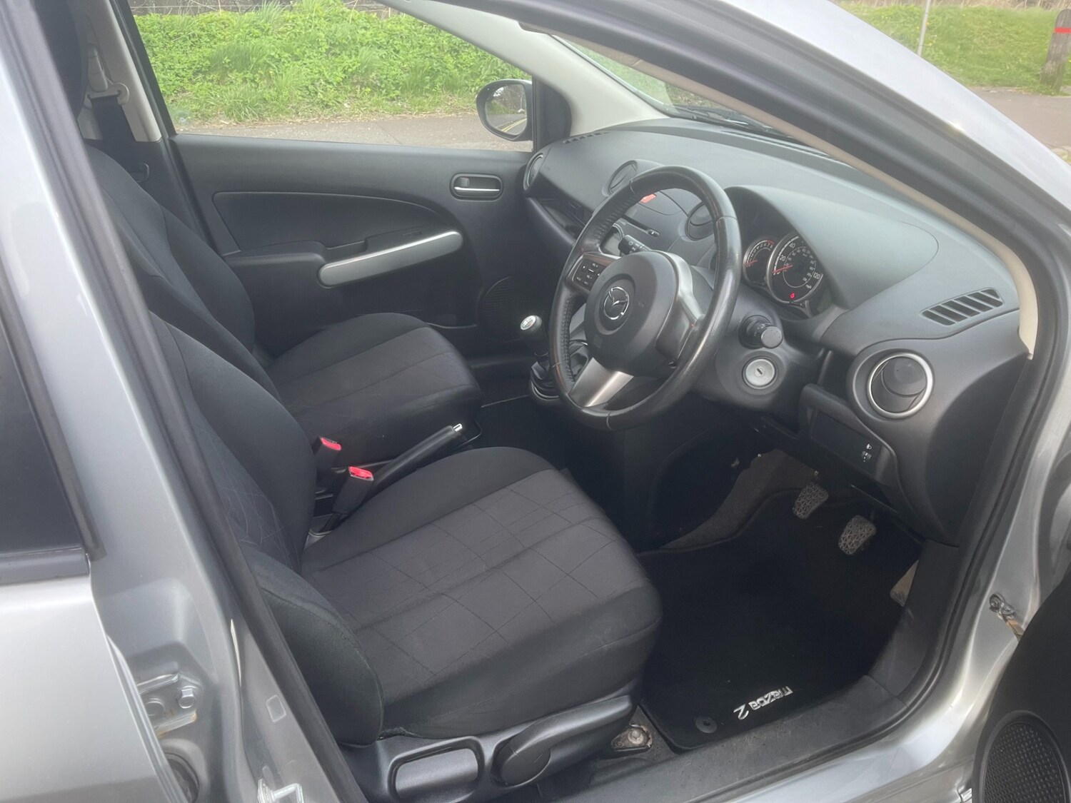 Used Mazda Mazda2 2013 for sale - 78123243: Photo 9