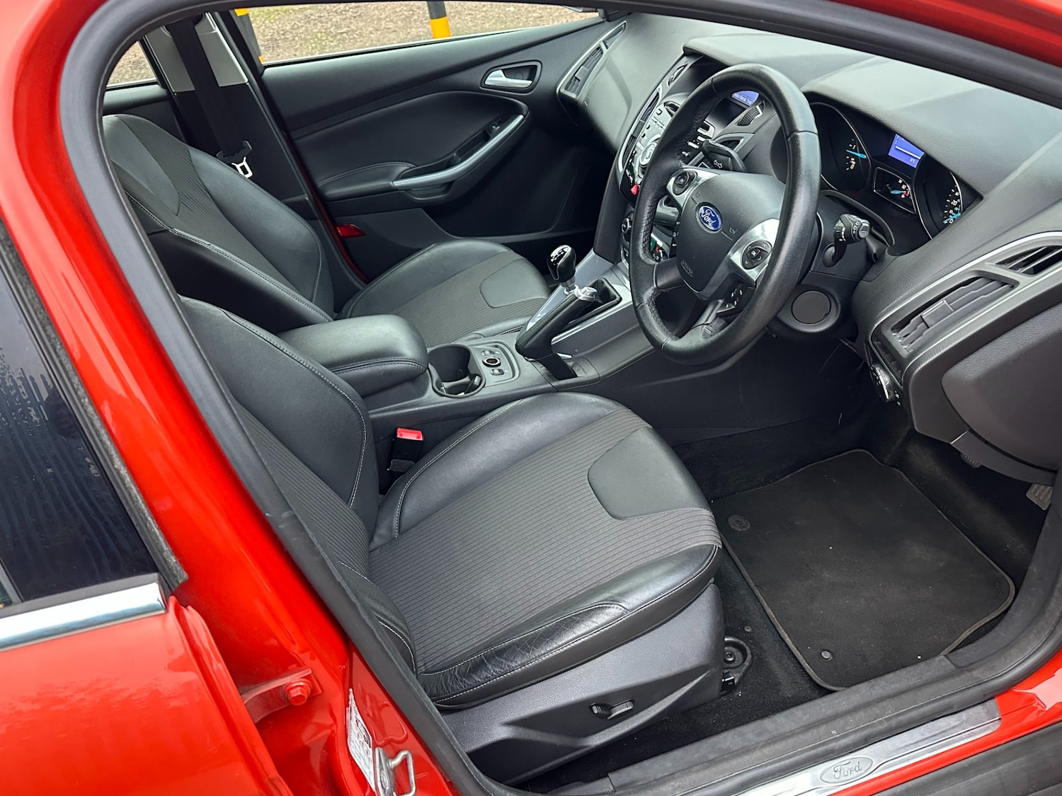 Used Ford Focus 2012 for sale - 76293297: Photo 7