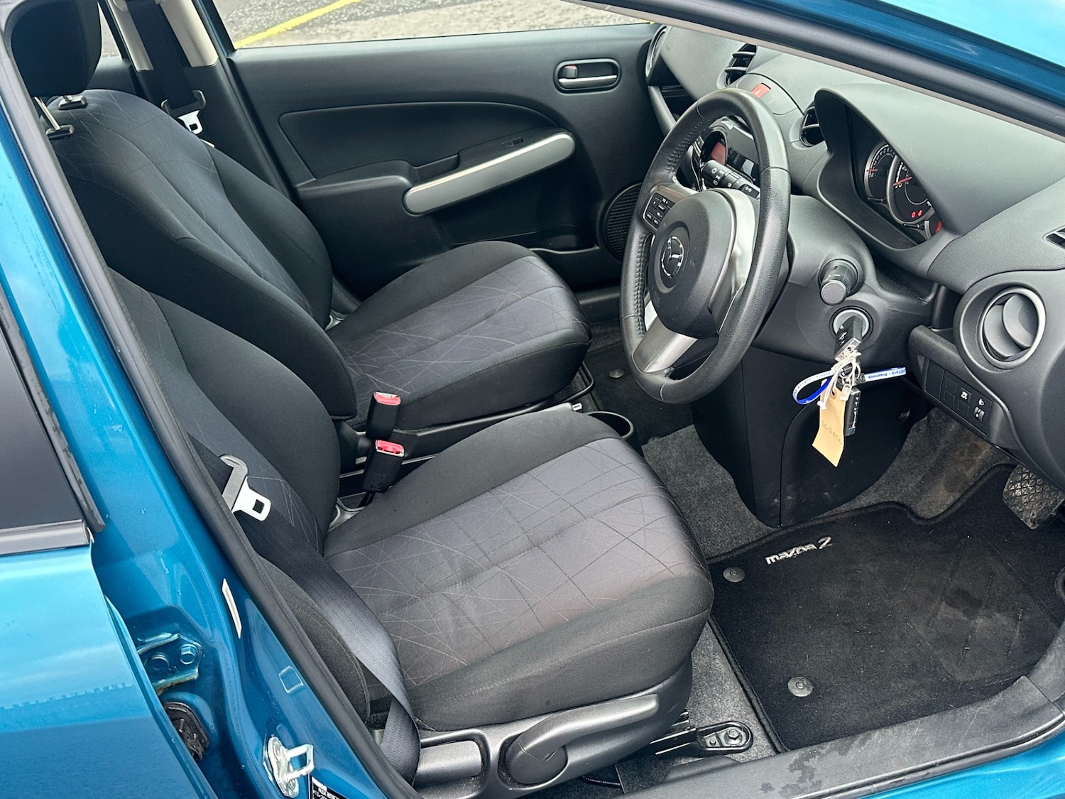 Used Mazda Mazda2 2013 for sale - 77483621: Photo 7