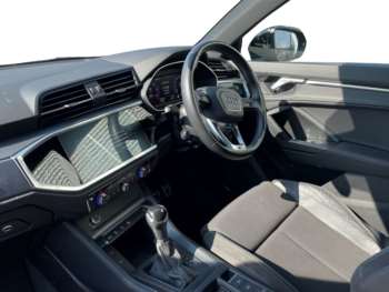 Used Audi Q3 2020 for sale - 74637682: Photo
