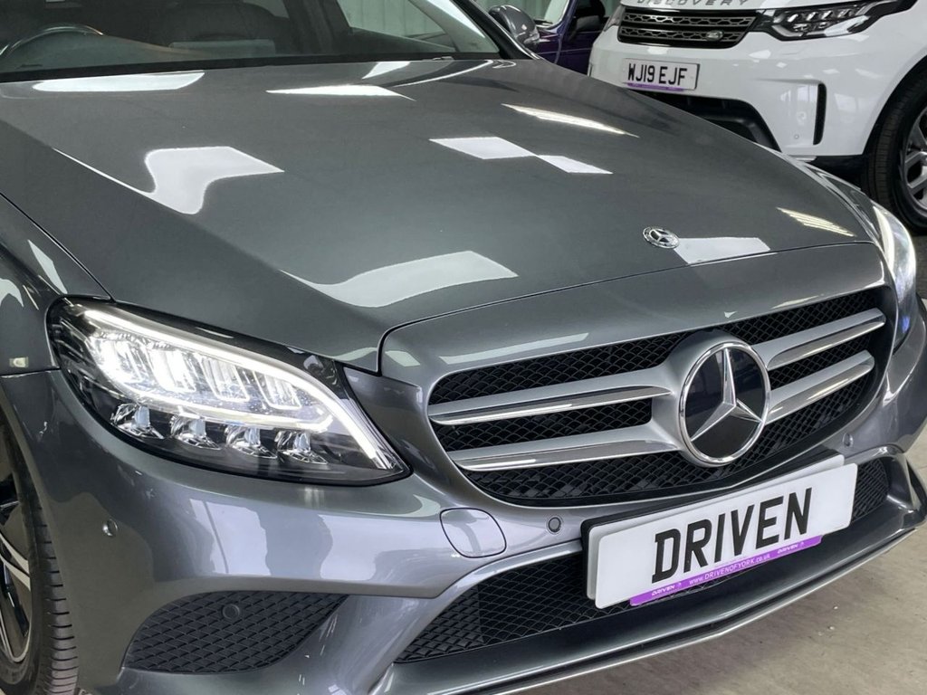 Used Mercedes-Benz C Class 2018 for sale - 77122204: Photo 5