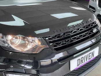 Used Land Rover Discovery Sport 2019 for sale - 75641975: Photo