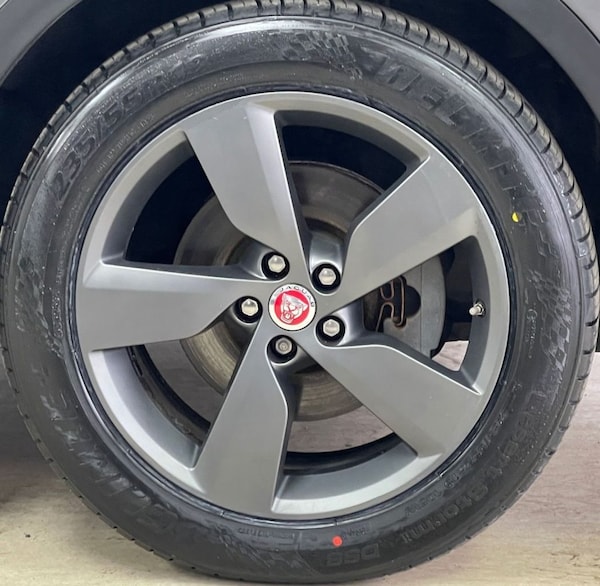 Used Jaguar E-Pace 2019 for sale - 76279352: Photo 17
