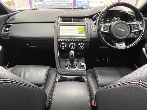 Used Jaguar E-Pace 2019 for sale - 76279352: Photo 2