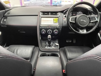 Used Jaguar E-Pace 2019 for sale - 76279352: Photo
