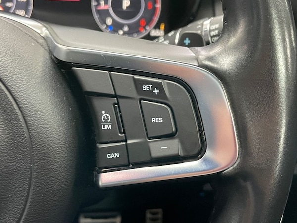 Used Jaguar E-Pace 2019 for sale - 76279352: Photo 39