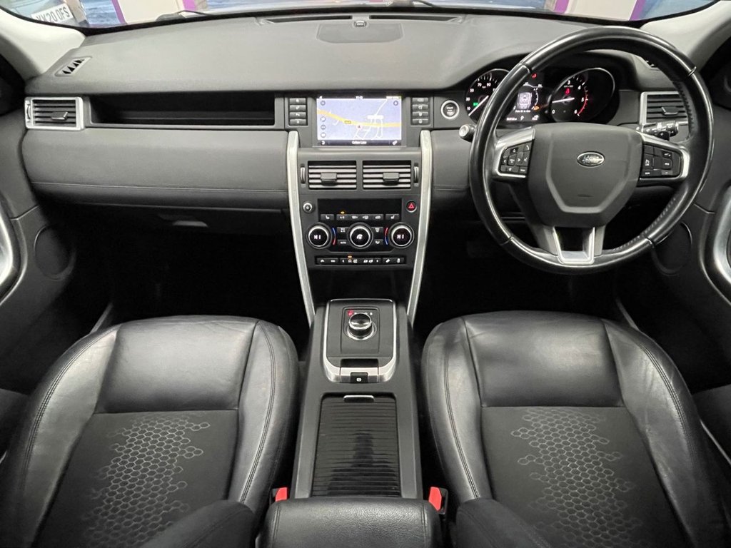 Used Land Rover Discovery Sport 2018 for sale - 76962055: Photo 2