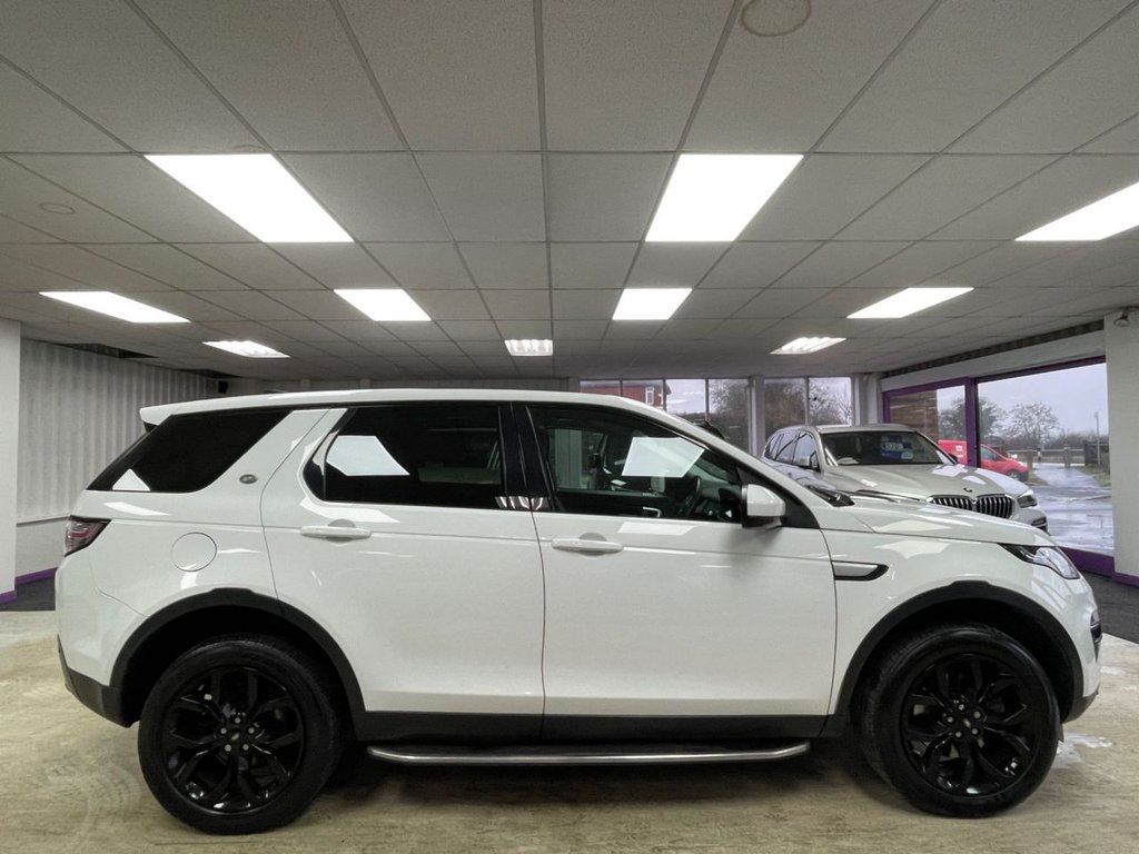 Used Land Rover Discovery Sport 2017 for sale - 77341303: Photo 12