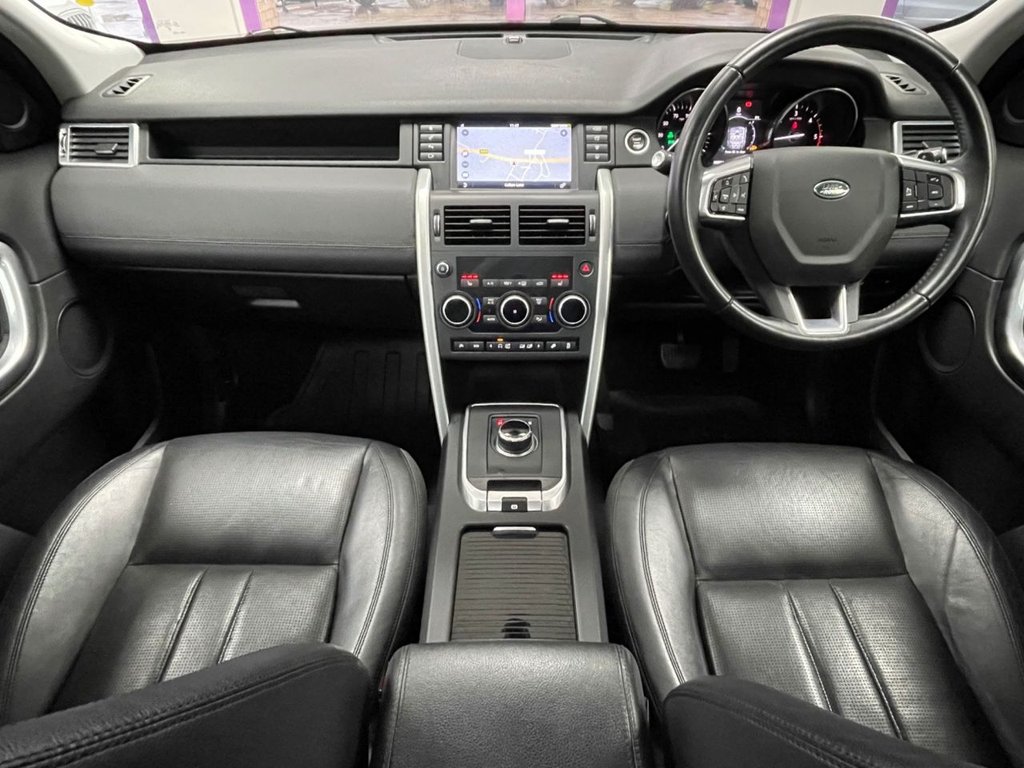 Used Land Rover Discovery Sport 2017 for sale - 77341303: Photo 2