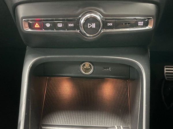Used Volvo XC40 2021 for sale - 75502854: Photo 46